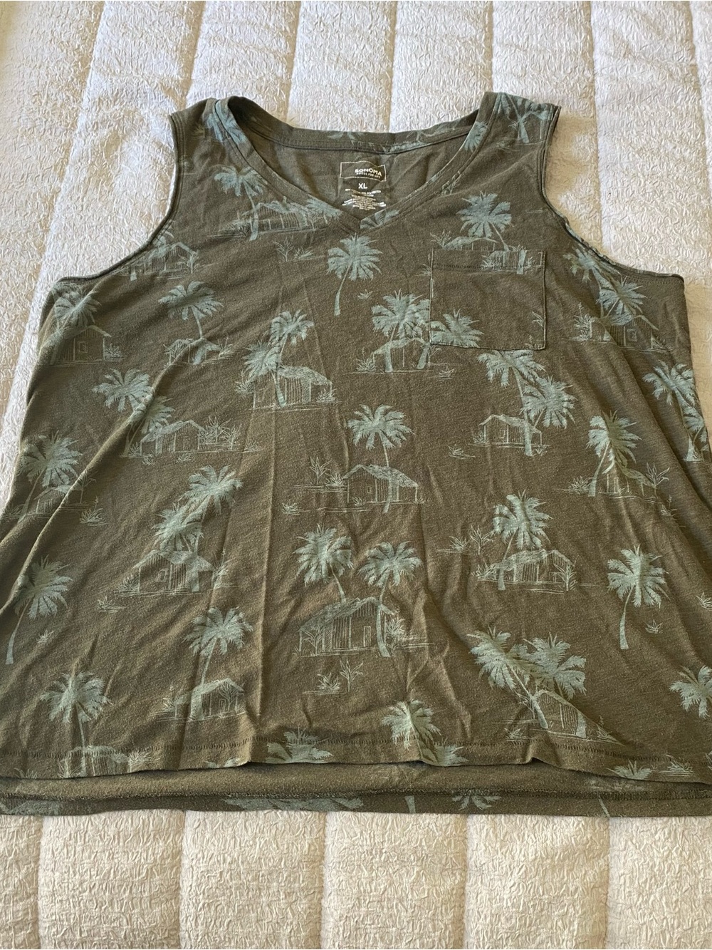 Sonoma Palm Print V-Neck Tee in Charcoal and Light Blue